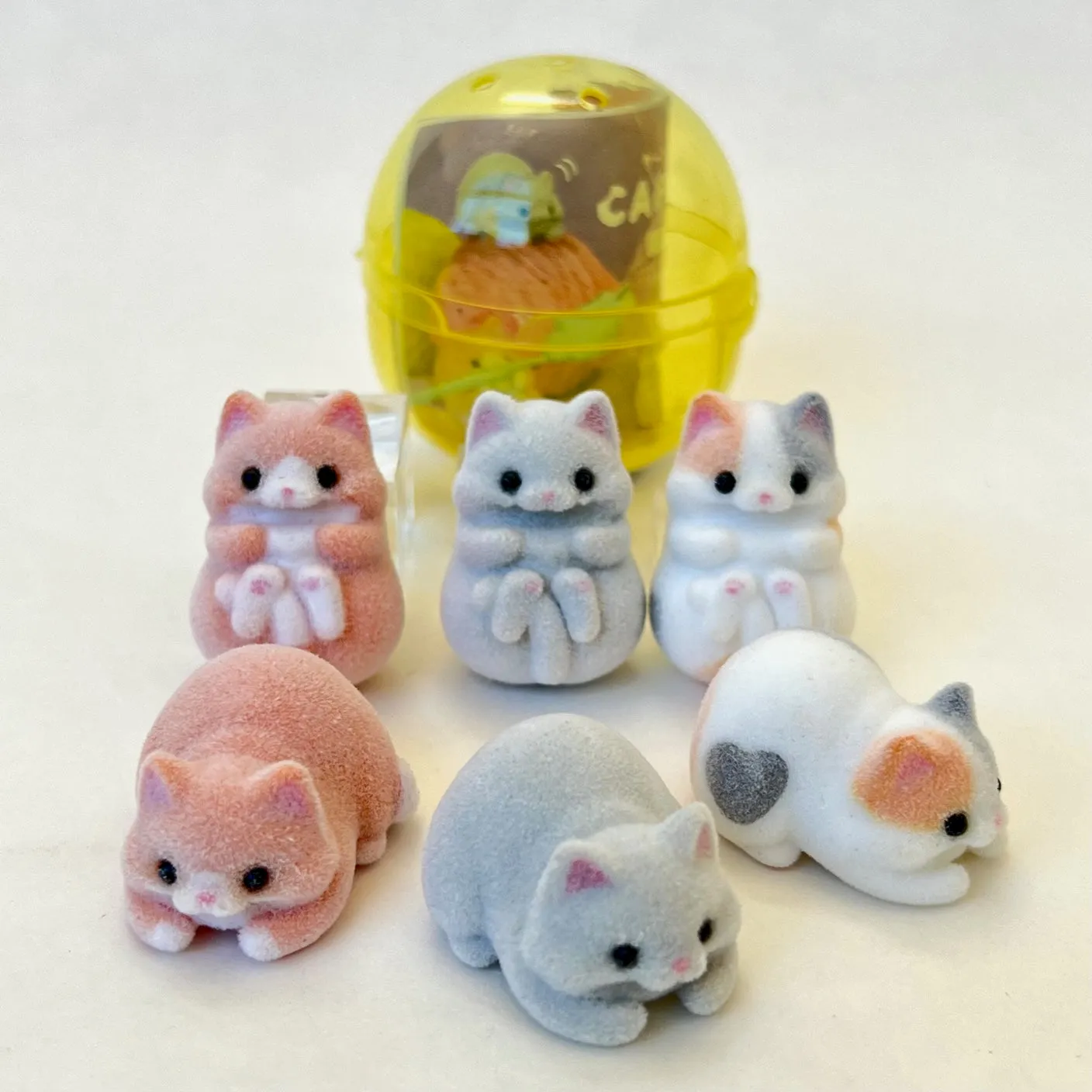 70992 Cable Kitten Cat Figurine Capsule-6