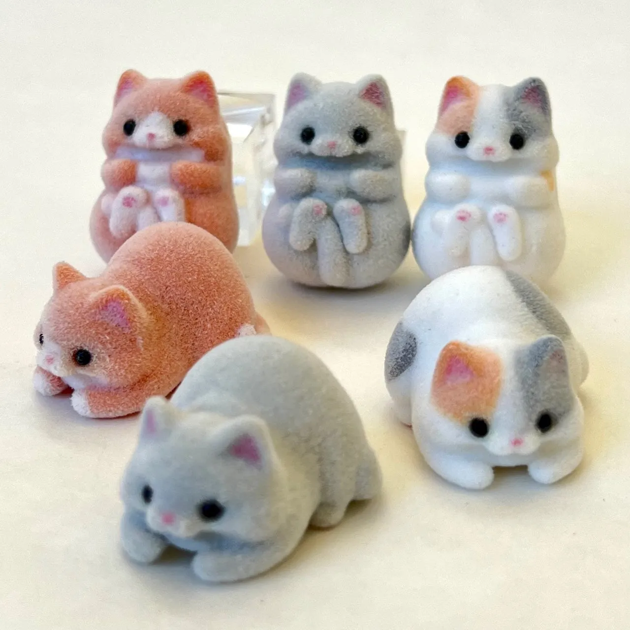 70992 Cable Kitten Cat Figurine Capsule-6