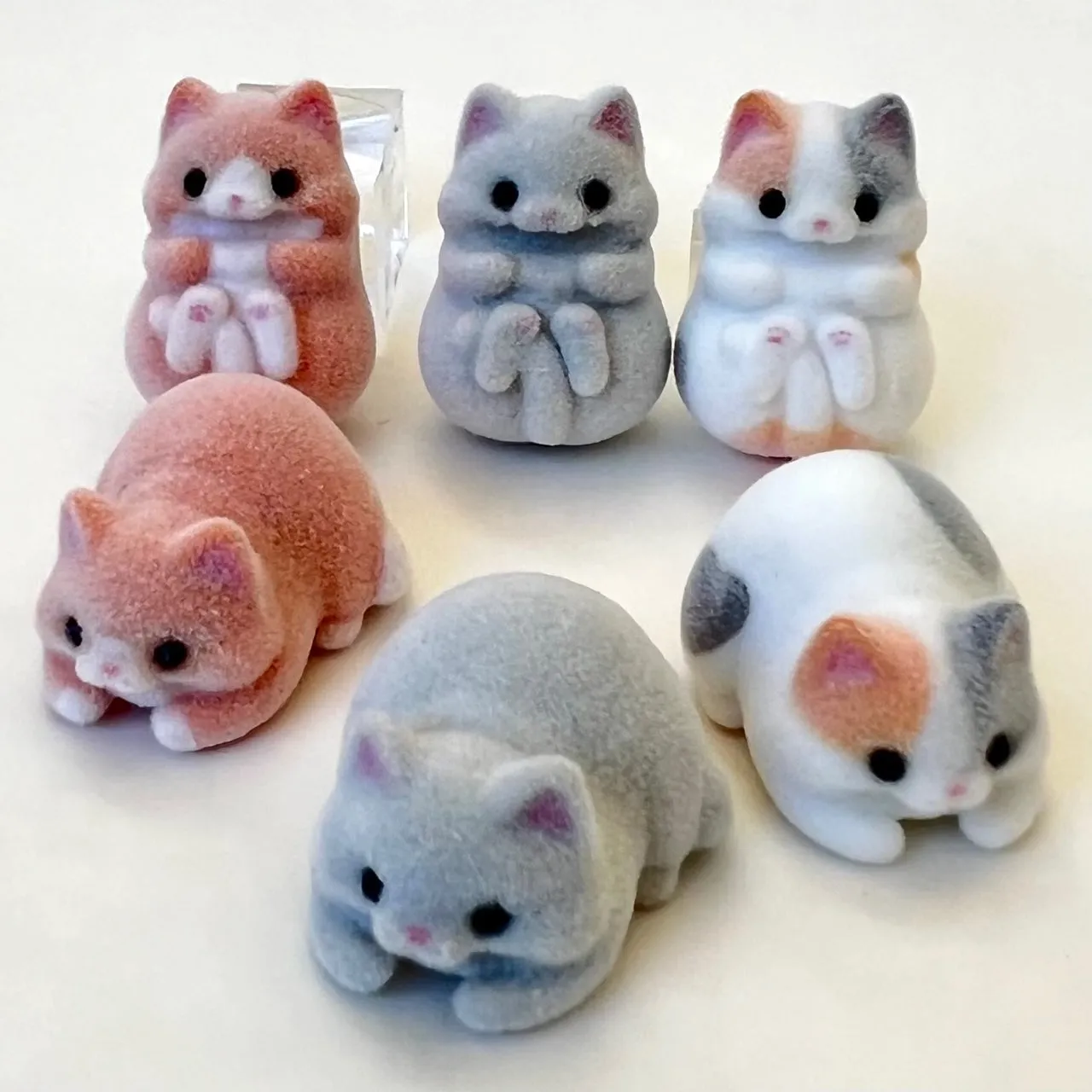 70992 Cable Kitten Cat Figurine Capsule-6