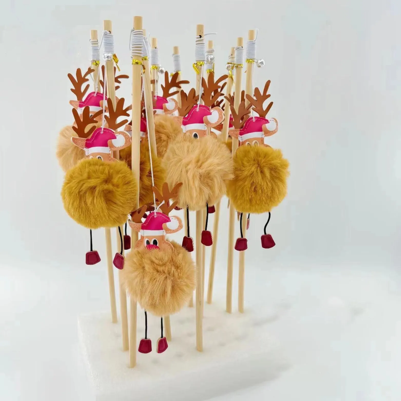 Cheerhunting Christmoo - Christmas Reindeer Cat Wand Toy